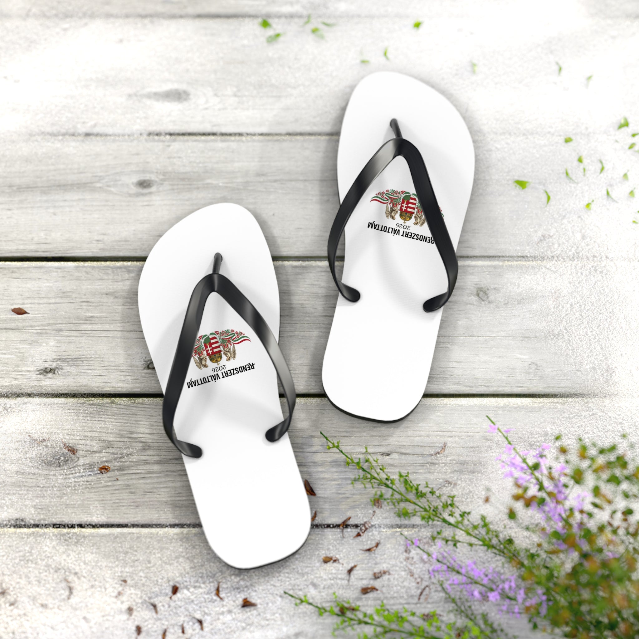 Magyar címeres papucsok — Magyar strandpapucsok